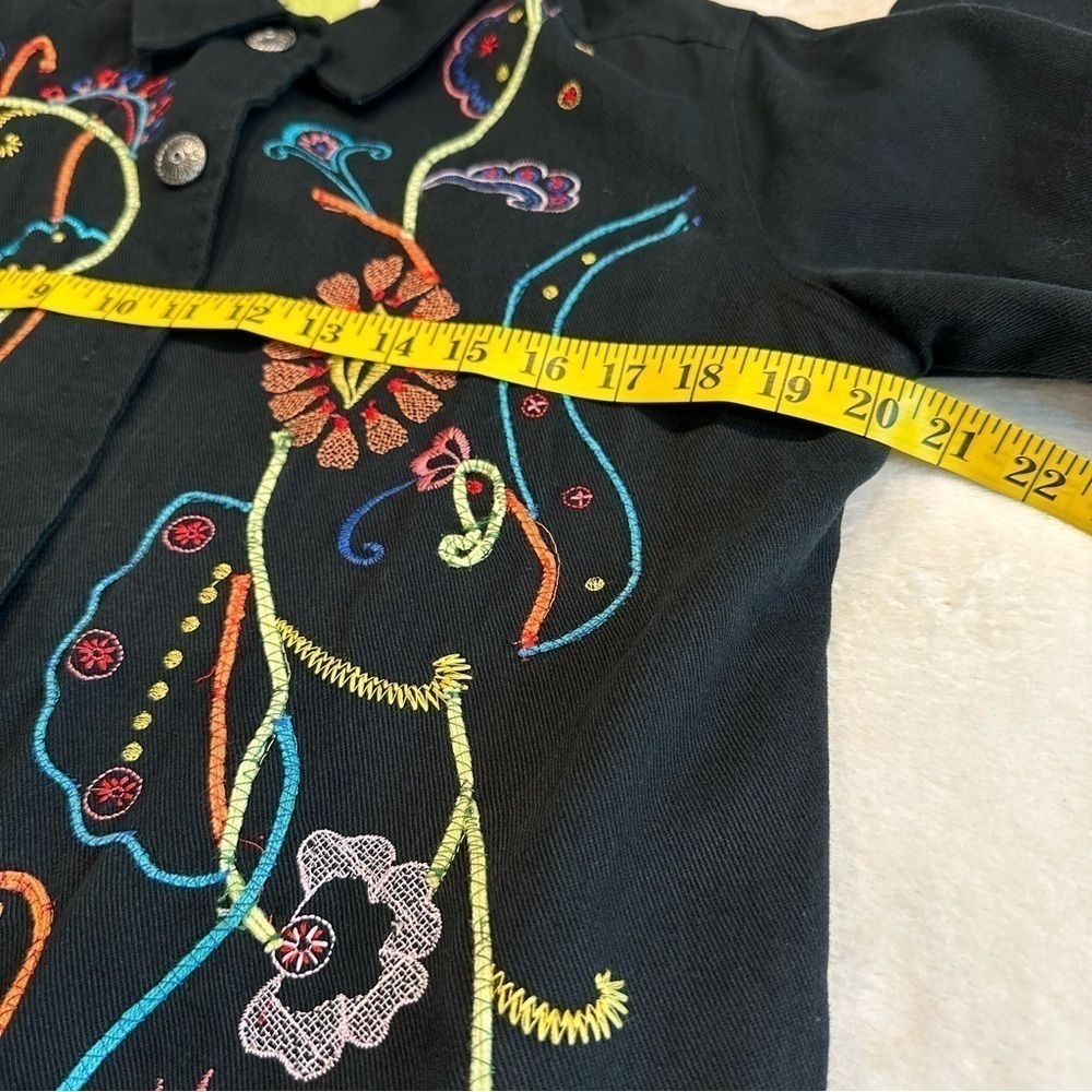 EU Vintage White Stag Floral Embroidered Black Denim Jacket - Picture 14 of 15